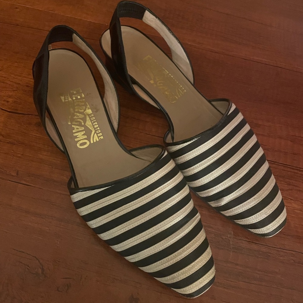 Vintage Ferragamo black & white sling backs 90s size 8 1/2